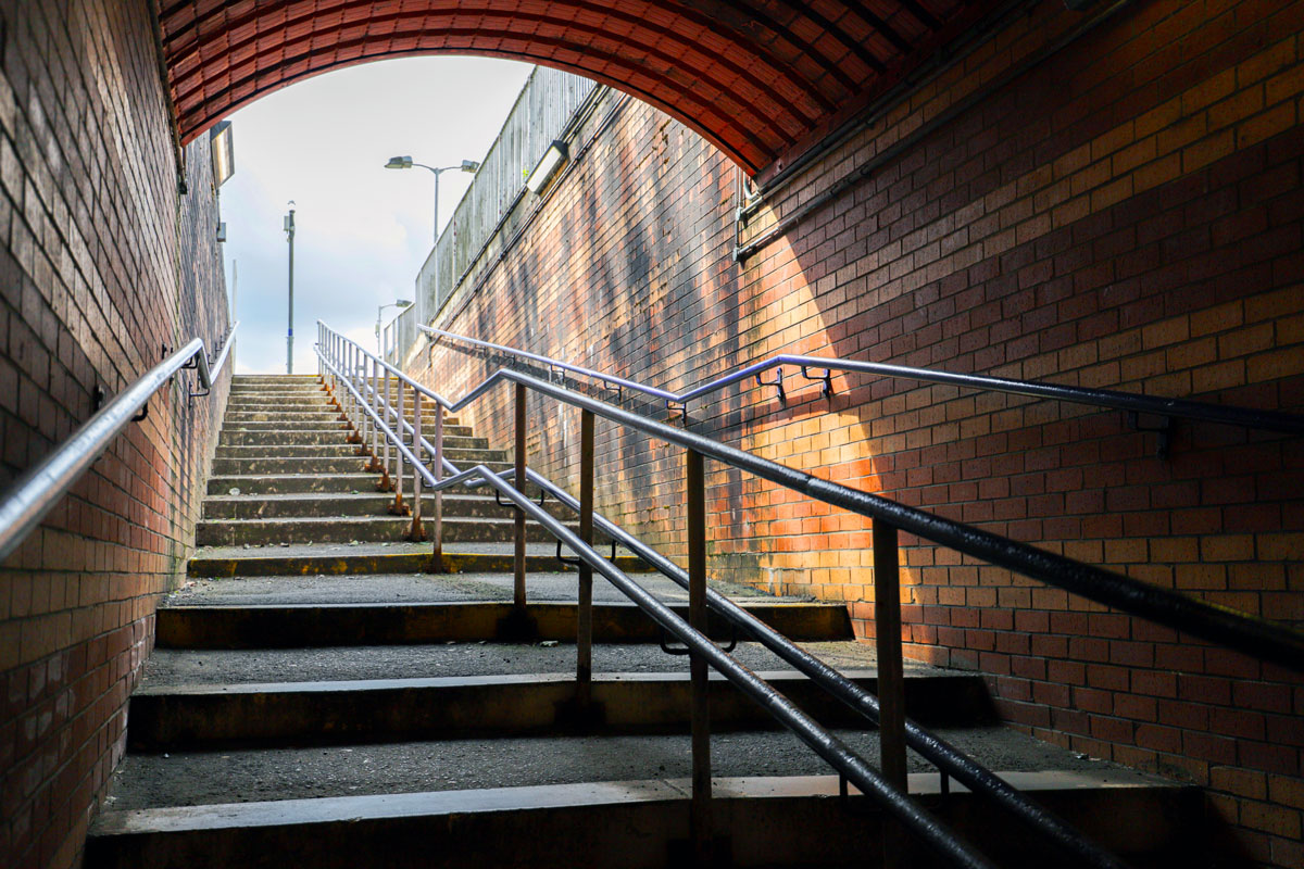 Steps to Burnside train station - Rutherglen 900